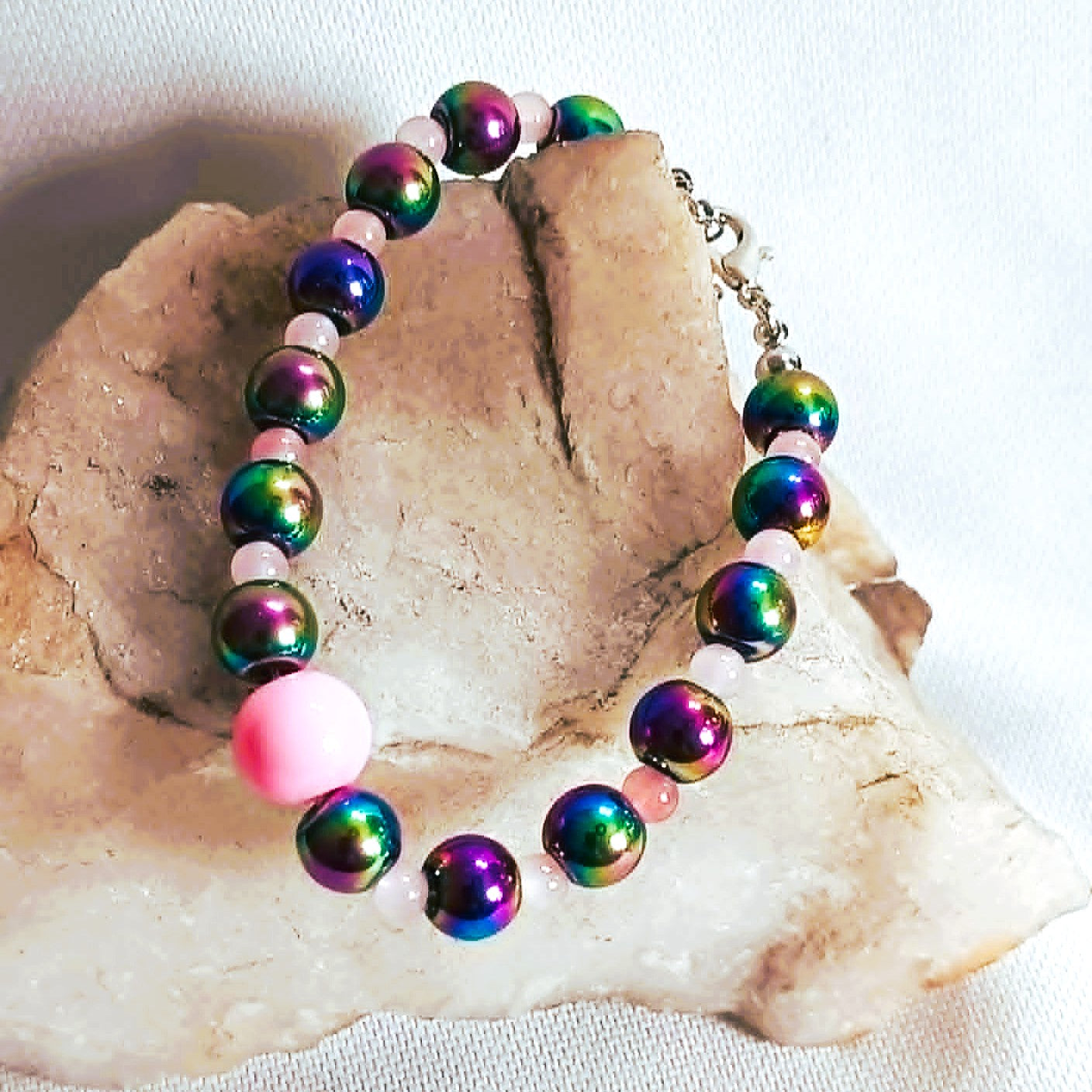 A pink ray among the rainbow  -  BRACELET