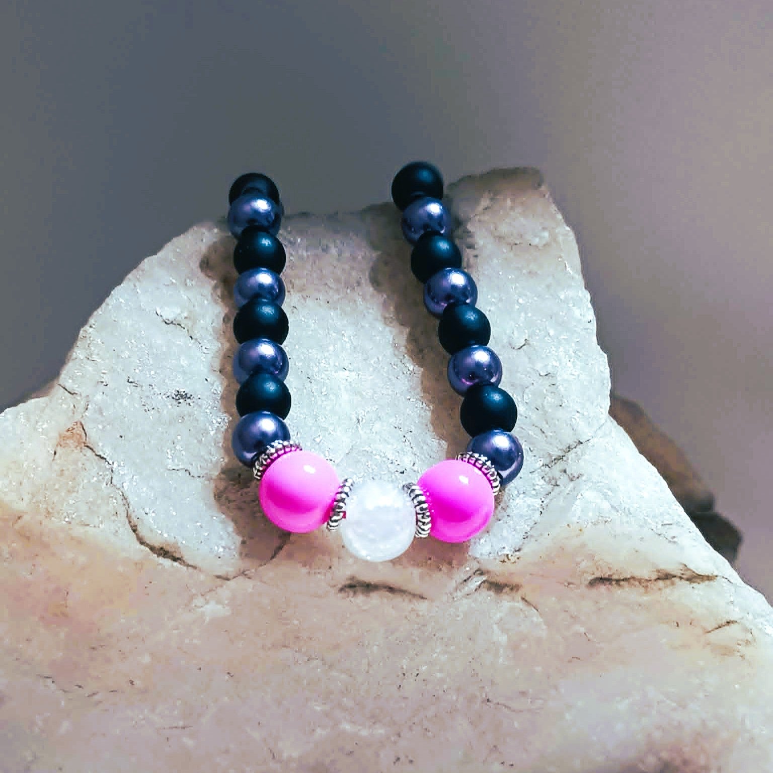 Pink locked in darkness  -  BRACELET