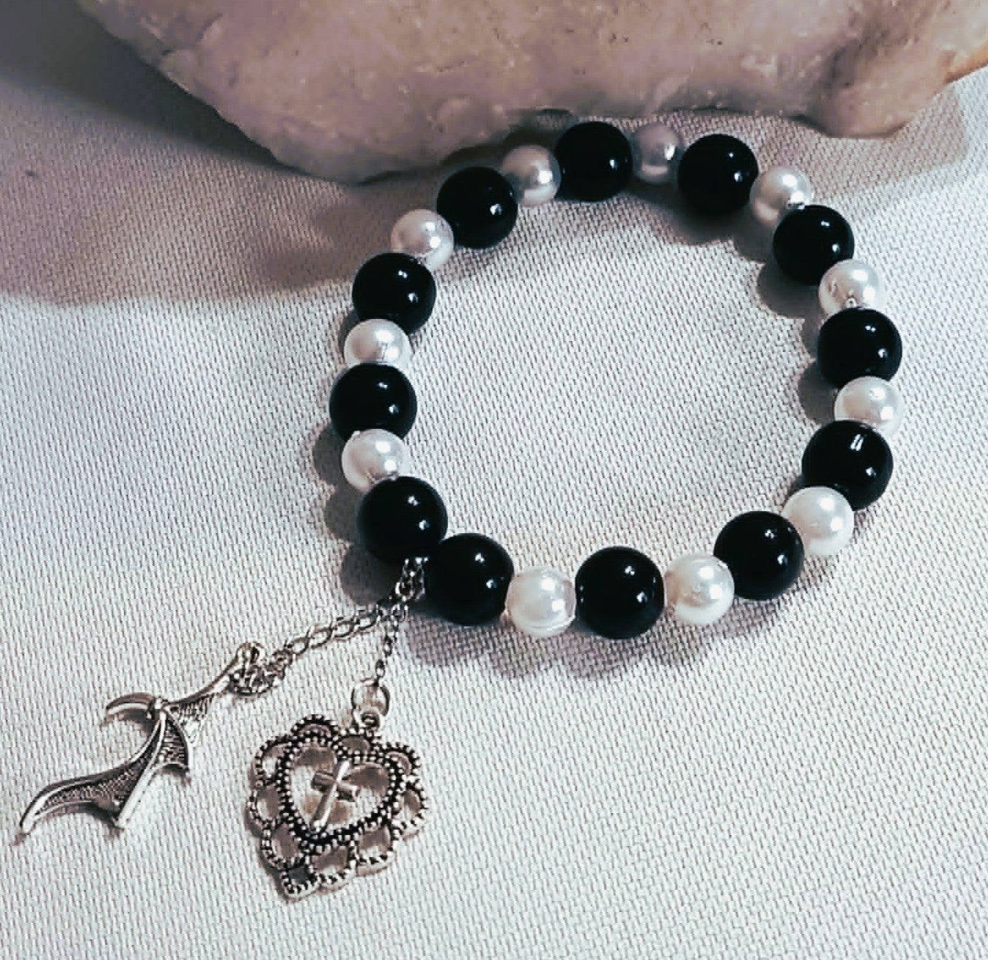 Black and White in The Heart  - BRACELET