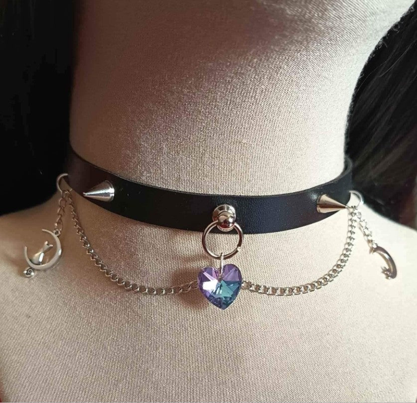 HERZ  AUS  KRISTALL ・ CHOKER