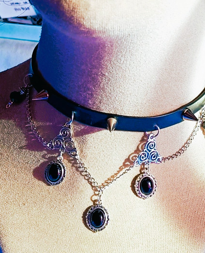 BLACK TWILIGHT ・ CHOKER
