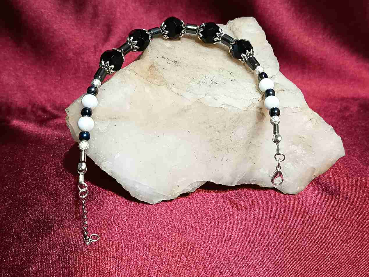 Schwarzer Kristall-Touch ・ ARMBAND