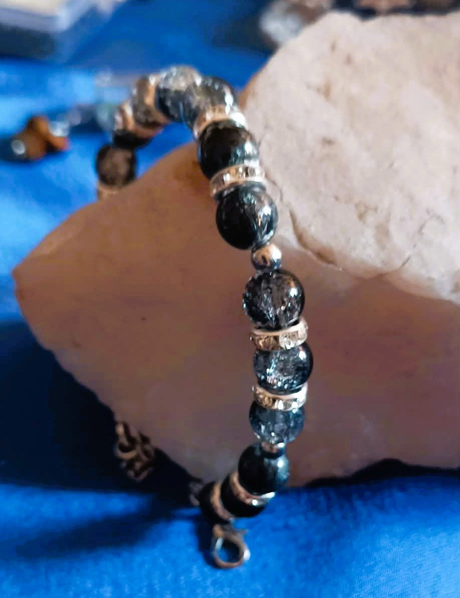 Das Innere einer schwarzen Kugel ・ ARMBAND