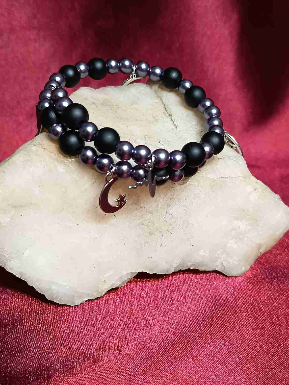 Ein dunkles kleines Ding・ ARMBAND