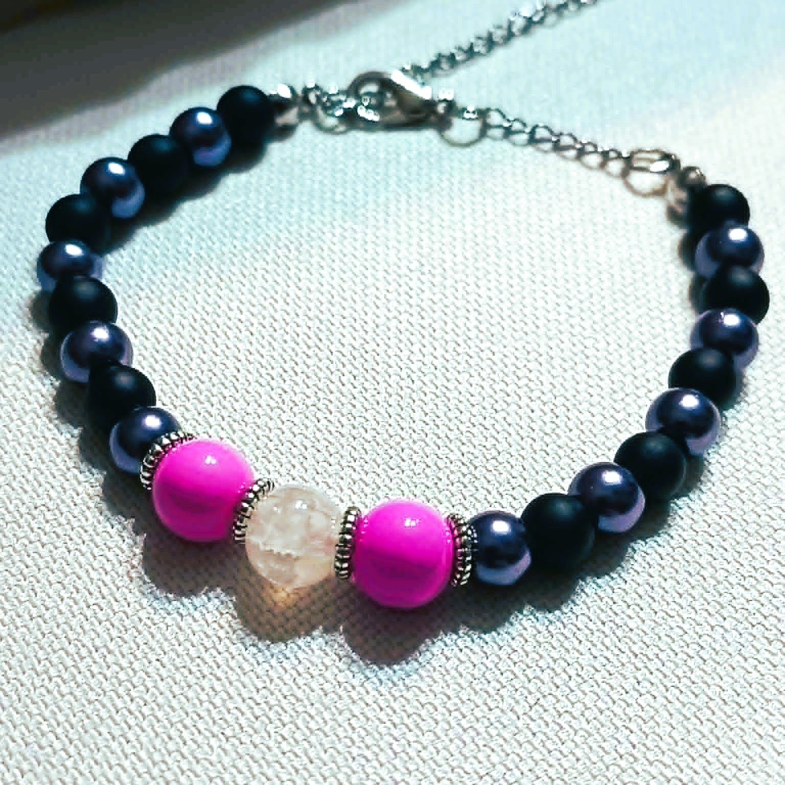 Pink locked in darkness  -  BRACELET