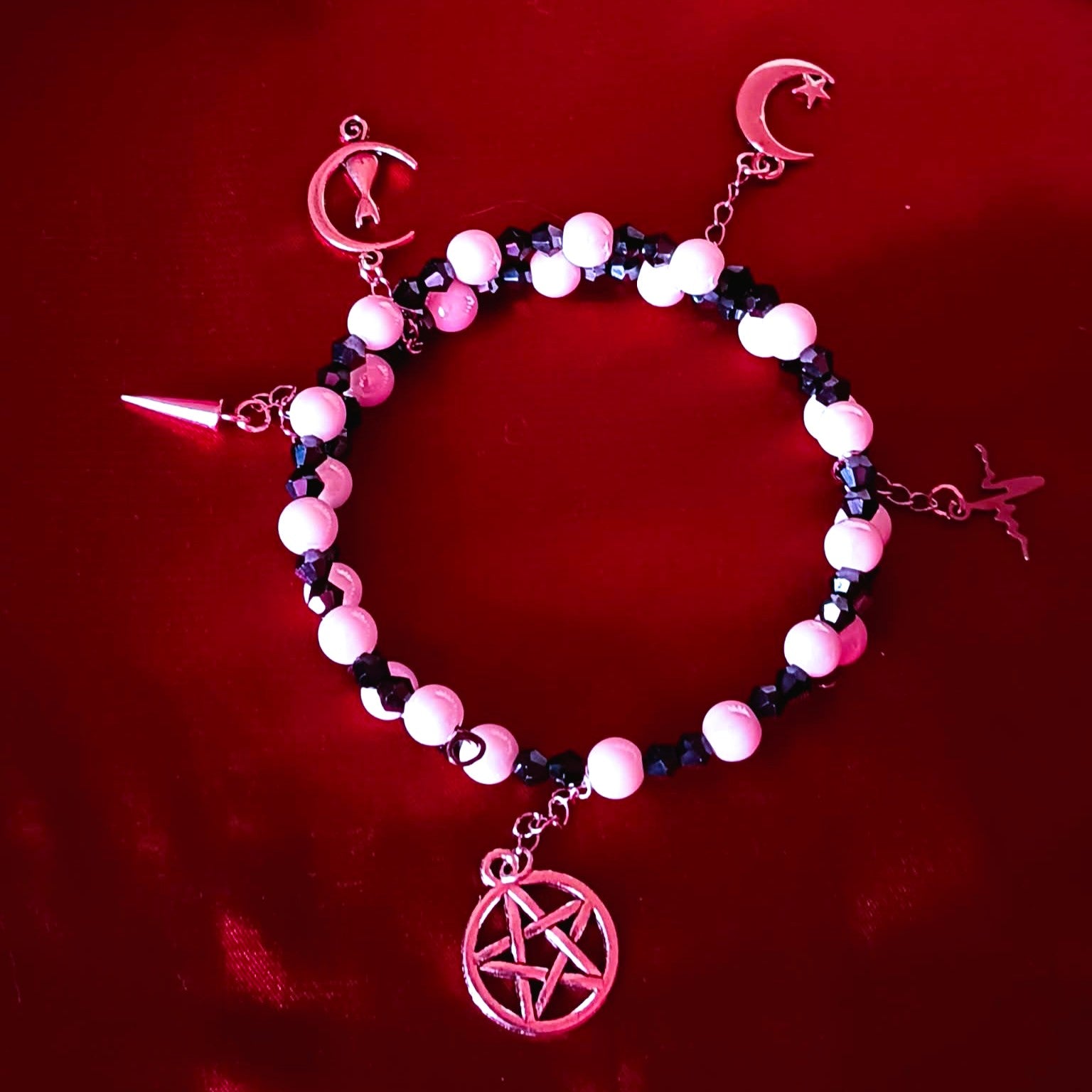 Schwarze Kristalle im Schnee ・ ARMBAND