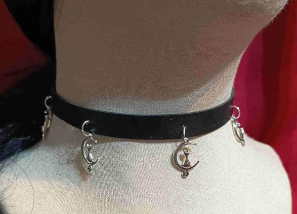 KATZEN AUF DEM MOND • CHOKER