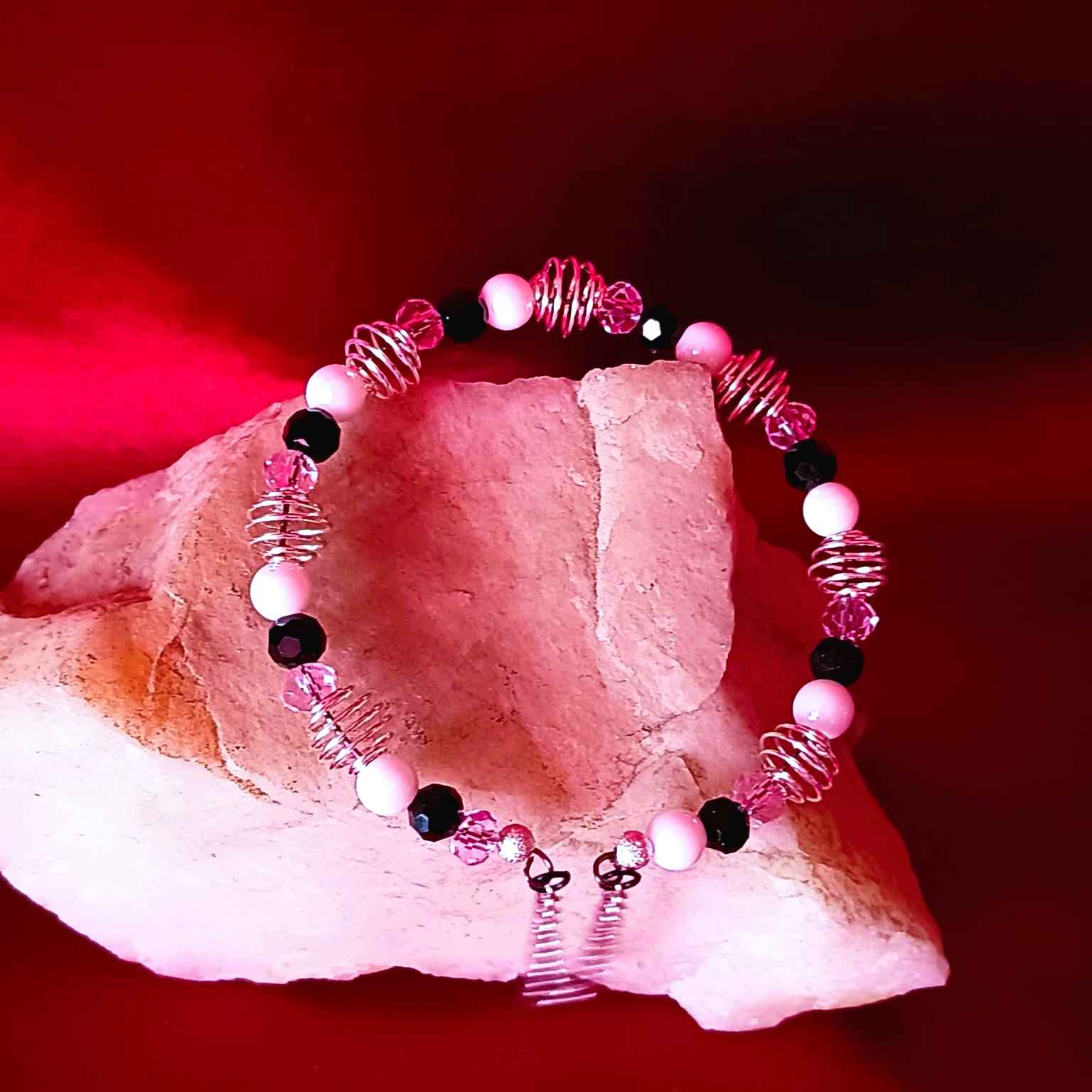 Kristalle, Perlen und Federn ・ ARMBAND