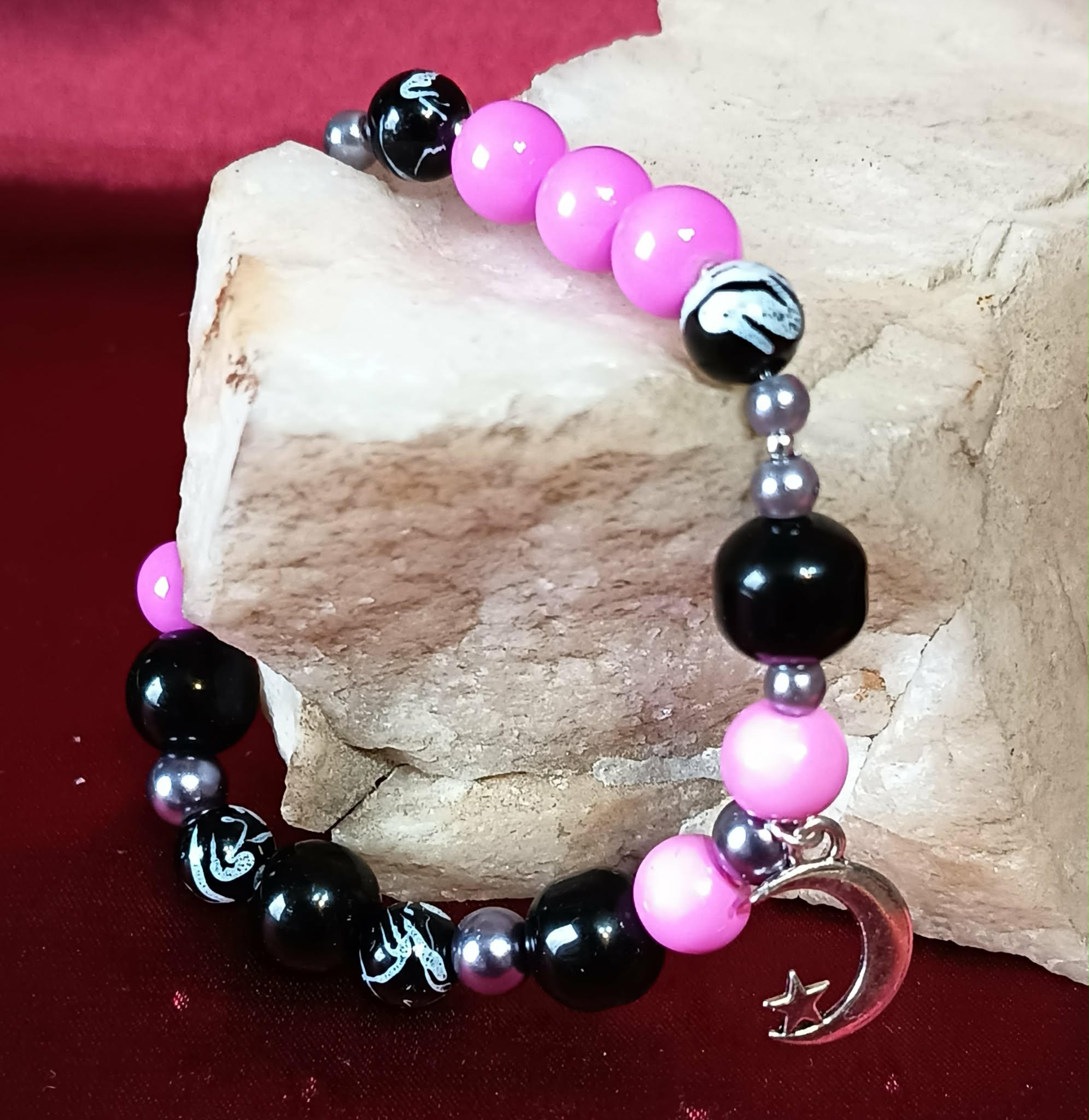 Schwarzer pinkfarbener Ball • ARMBAND