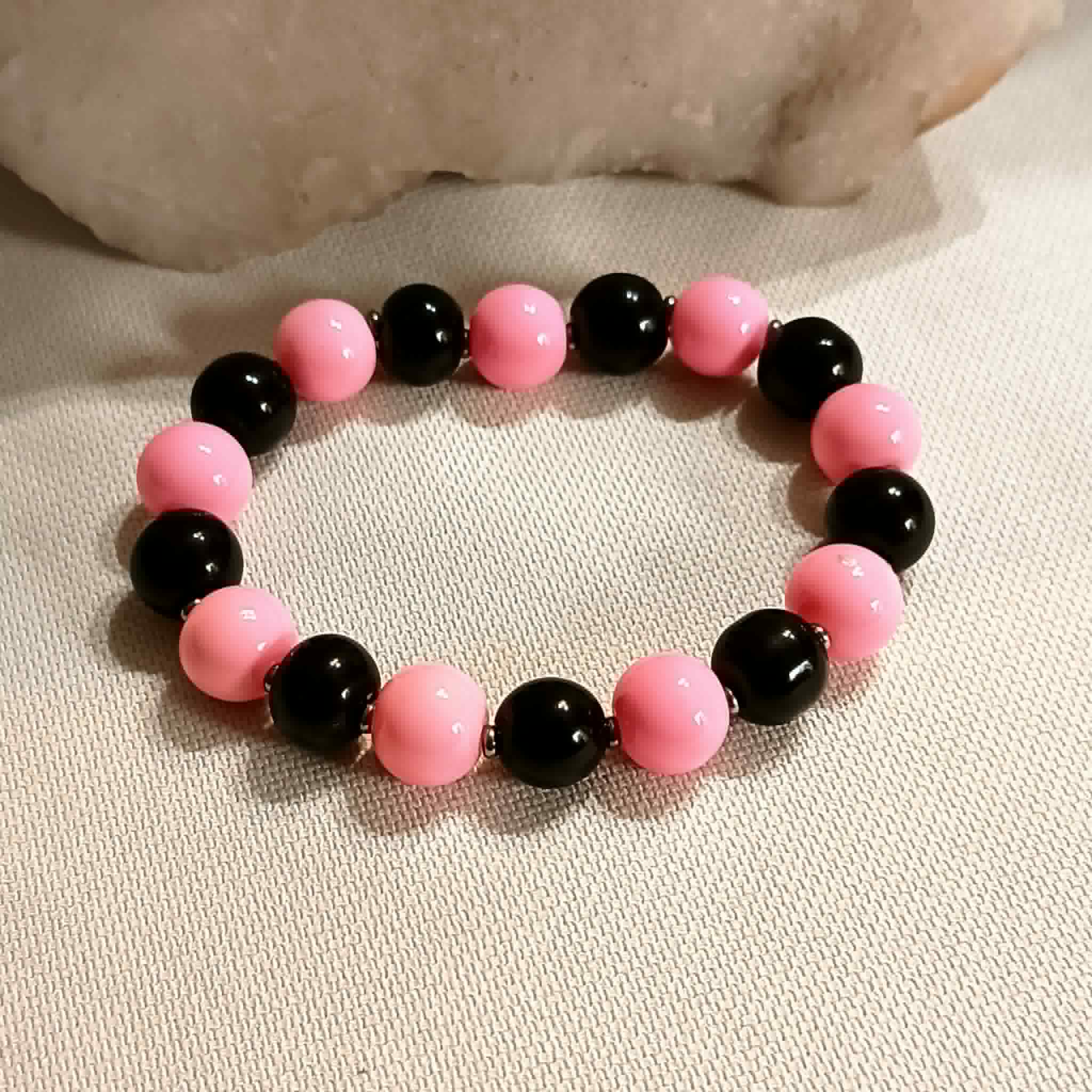 Round World  -  BRACELET